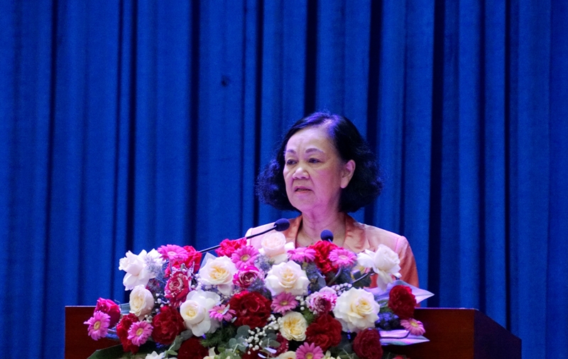 Đồng chí Trương Thị Mai, Uỷ viên Bộ Chính trị, Thường trực Ban Bí thư, Trưởng Ban Tổ chức Trung ương phát biểu tại hội nghị.