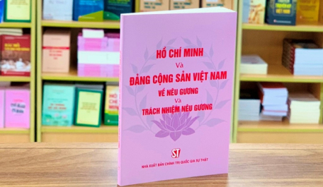 Khơi dậy tinh thần nêu gương trong cán bộ, đảng viên