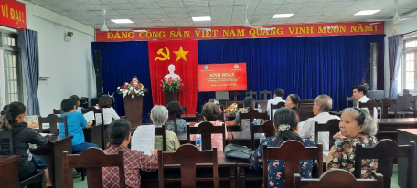 Hội Nông dân tuyên truyền BHYT, BHXH tự nguyện
