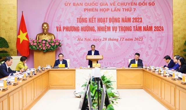 Thủ tướng Phạm Minh Chính nhấn mạnh, cần nỗ lực đột phá, phát triển kinh tế số ngang tầm quốc tế, khu vực - Ảnh: VGP/Nhật Bắc