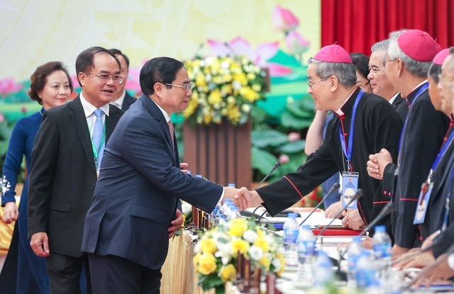 Thủ tướng Chính phủ Phạm Minh Chính tới dự Hội nghị biểu dương các tổ chức tôn giáo có đóng góp trong sự nghiệp xây dựng và bảo vệ Tổ quốc