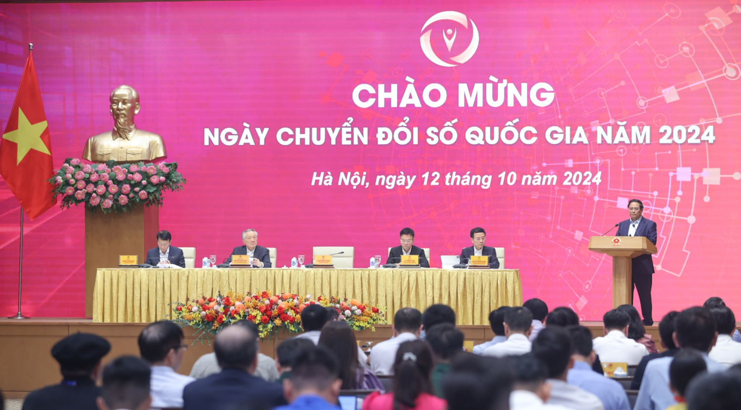 Thủ tướng: Đẩy mạnh 3 đột phá chiến lược số, thực hiện mục tiêu kép về chuyển đổi số