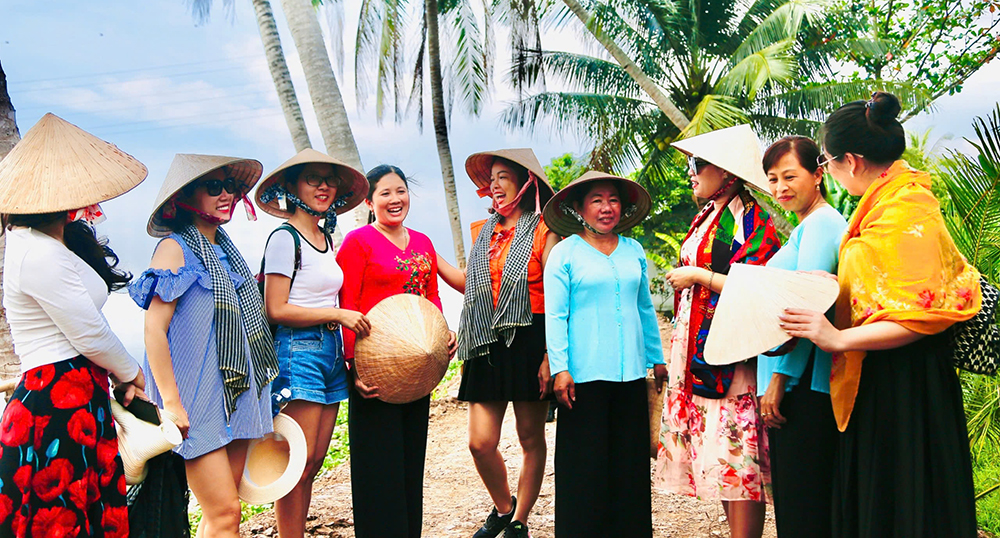 Phát triển du lịch cộng đồng theo hướng chuyên nghiệp hoá, tiến tới hình thành Làng nghề du lịch cộng đồng